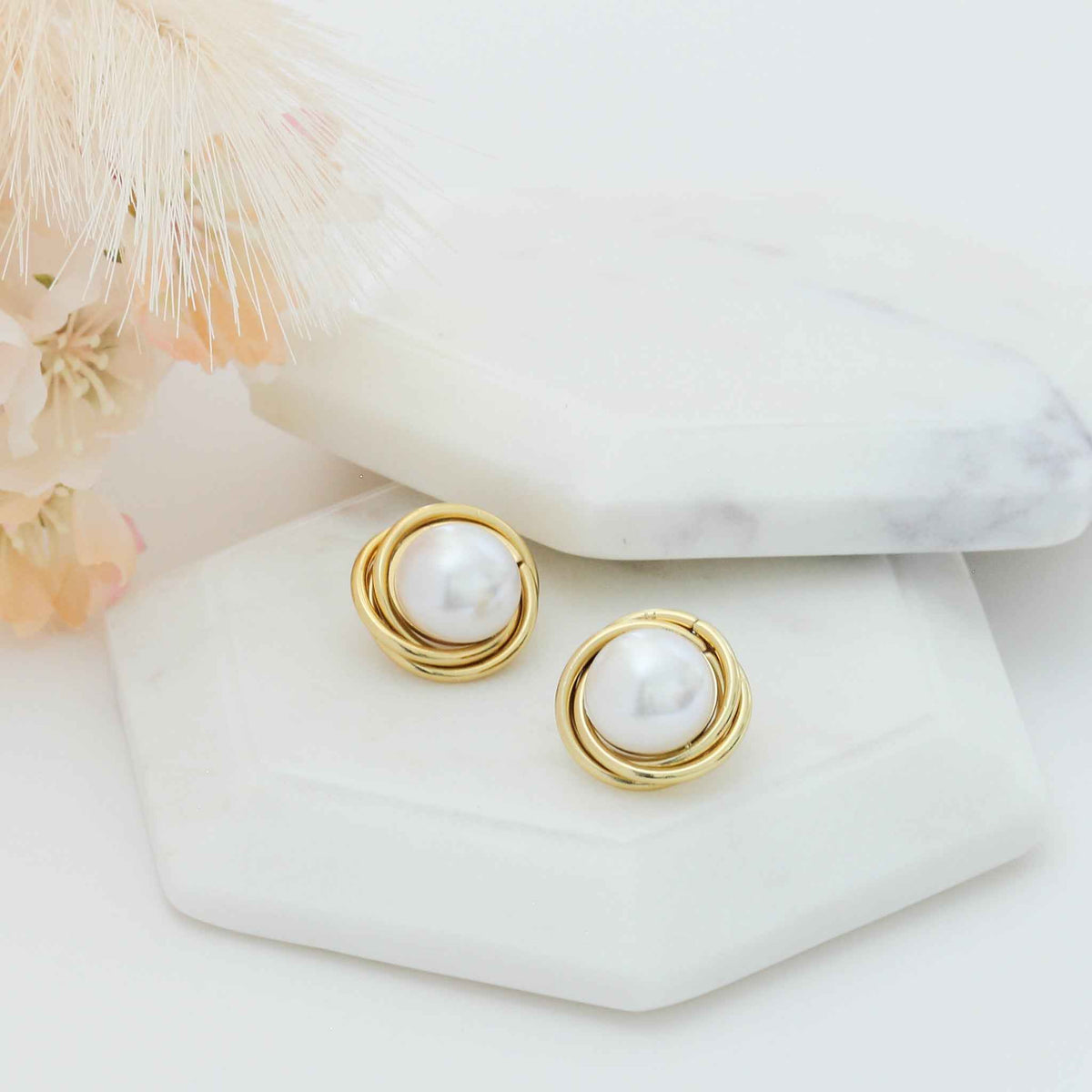 Nicole Pearl Earrings