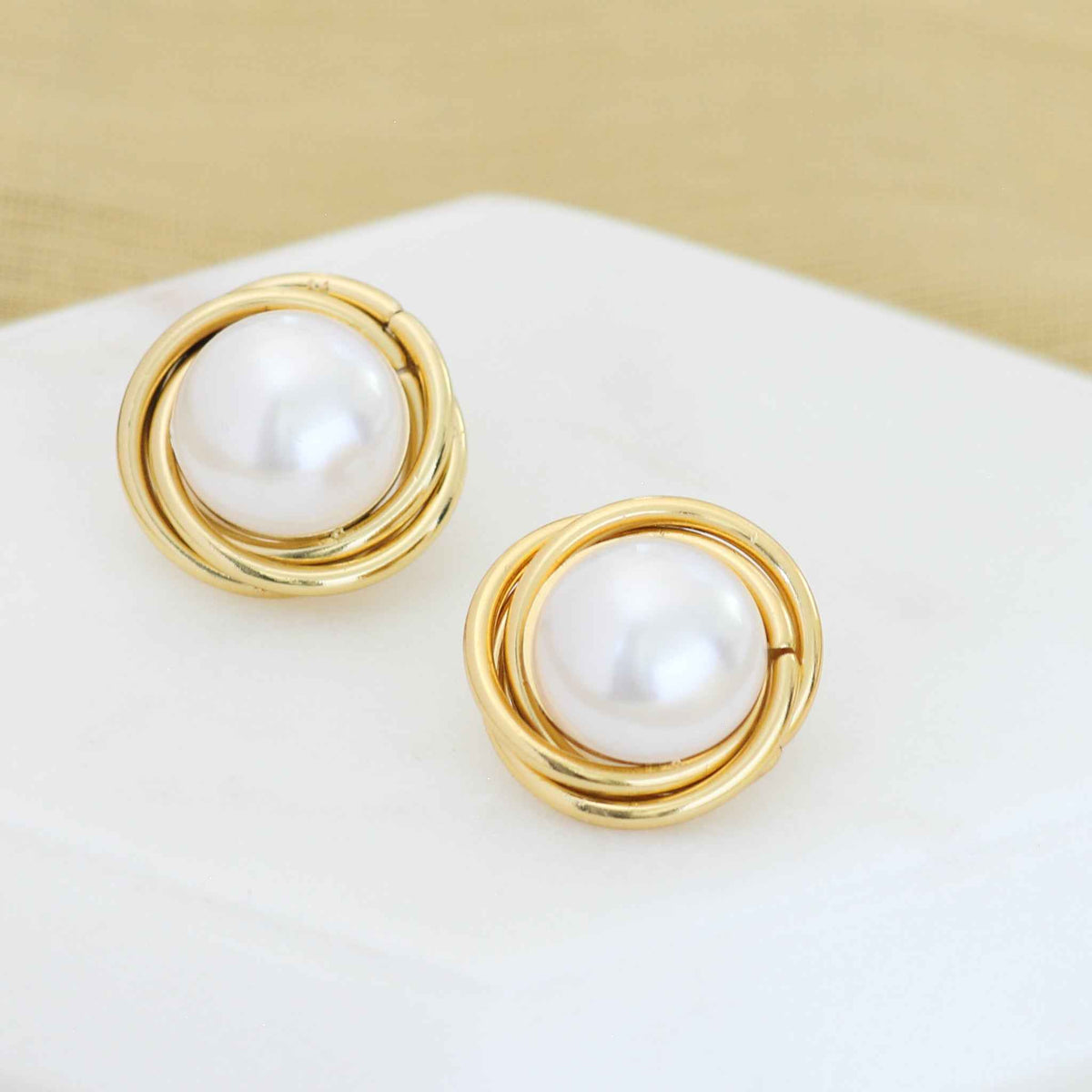 Nicole Pearl Earrings
