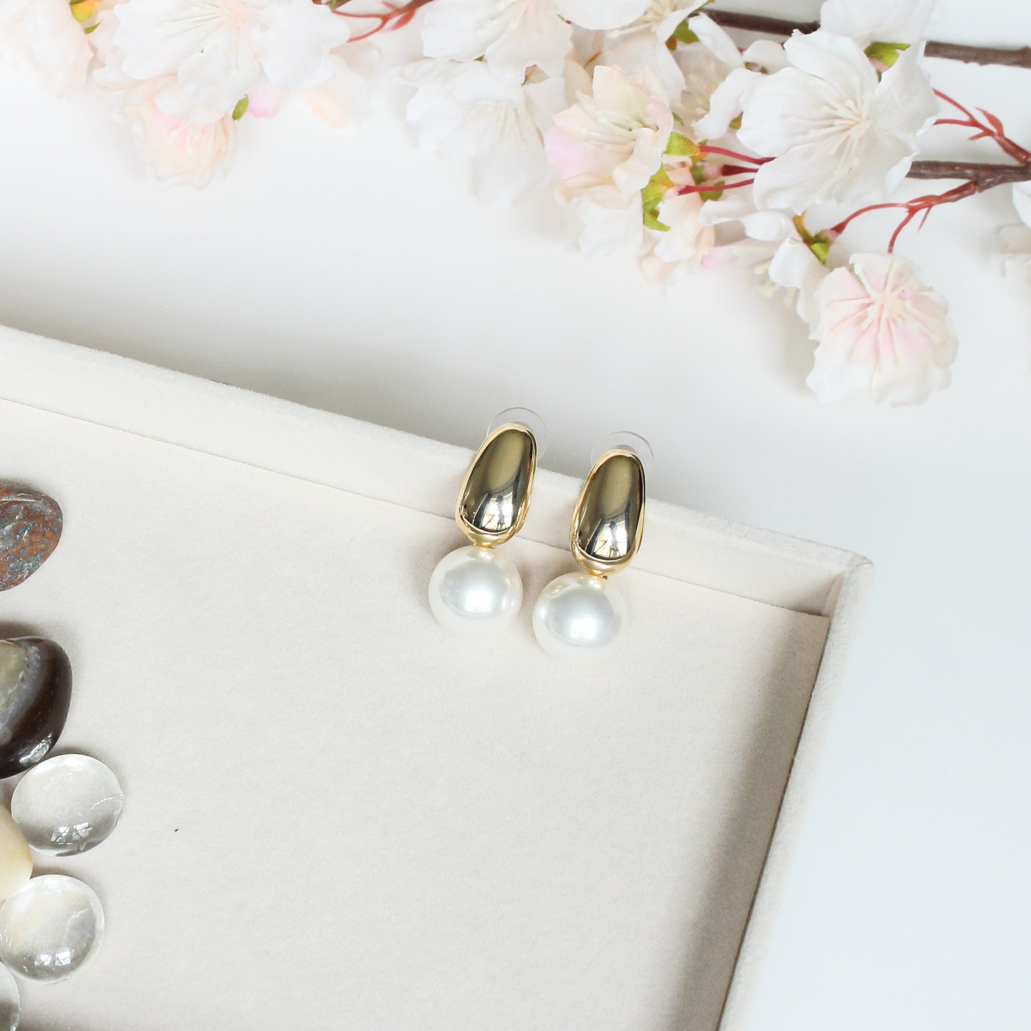 Iris - Pearl Drop Earrings