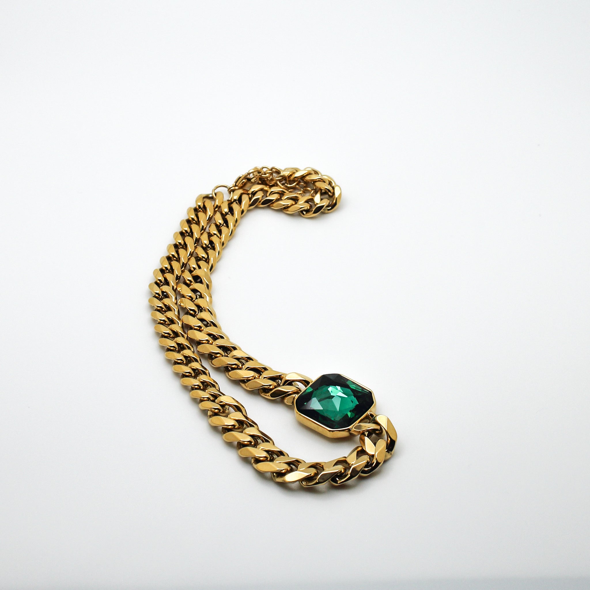 Queenie - Cuban Link Chain Necklace